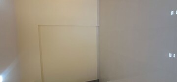 Room in 2 BHK Apartment at Ashirwad Apartment Malad West, Malad West – for Rent