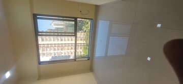 Room in 2 BHK Apartment at Ashirwad Apartment Malad West, Malad West – for Rent