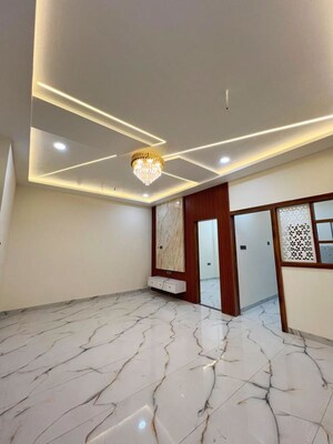 Room in 4 BHK Independent House at Vistara Township, Nipania – for Rent