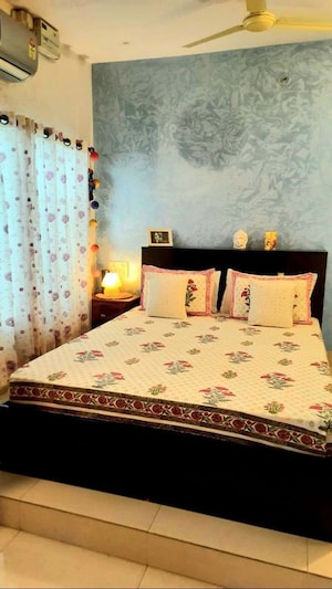 Bedroom in 2 BHK Apartment at Omkar Veda Exclusive, Parel – for Rent