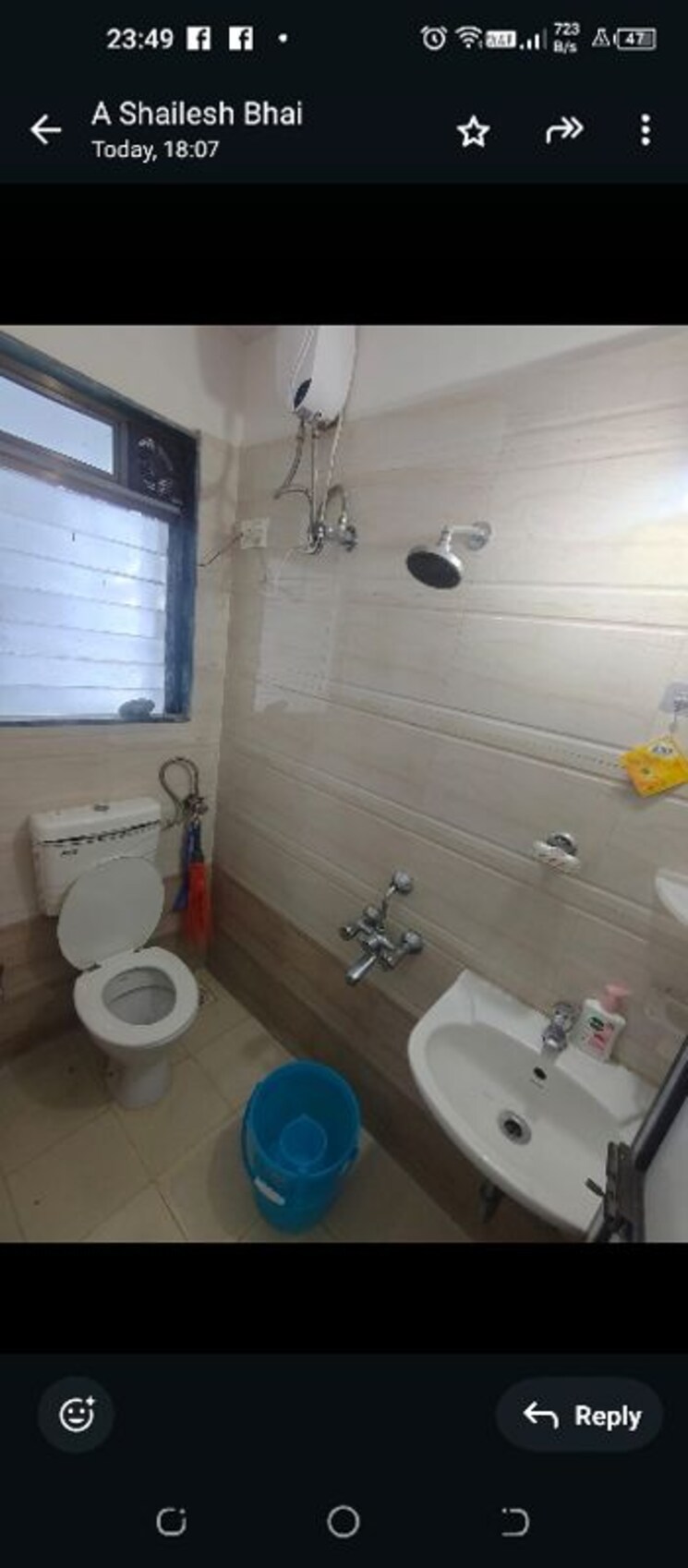 Bathroom, dadar west Pg For Girls In Dadar West 9839553