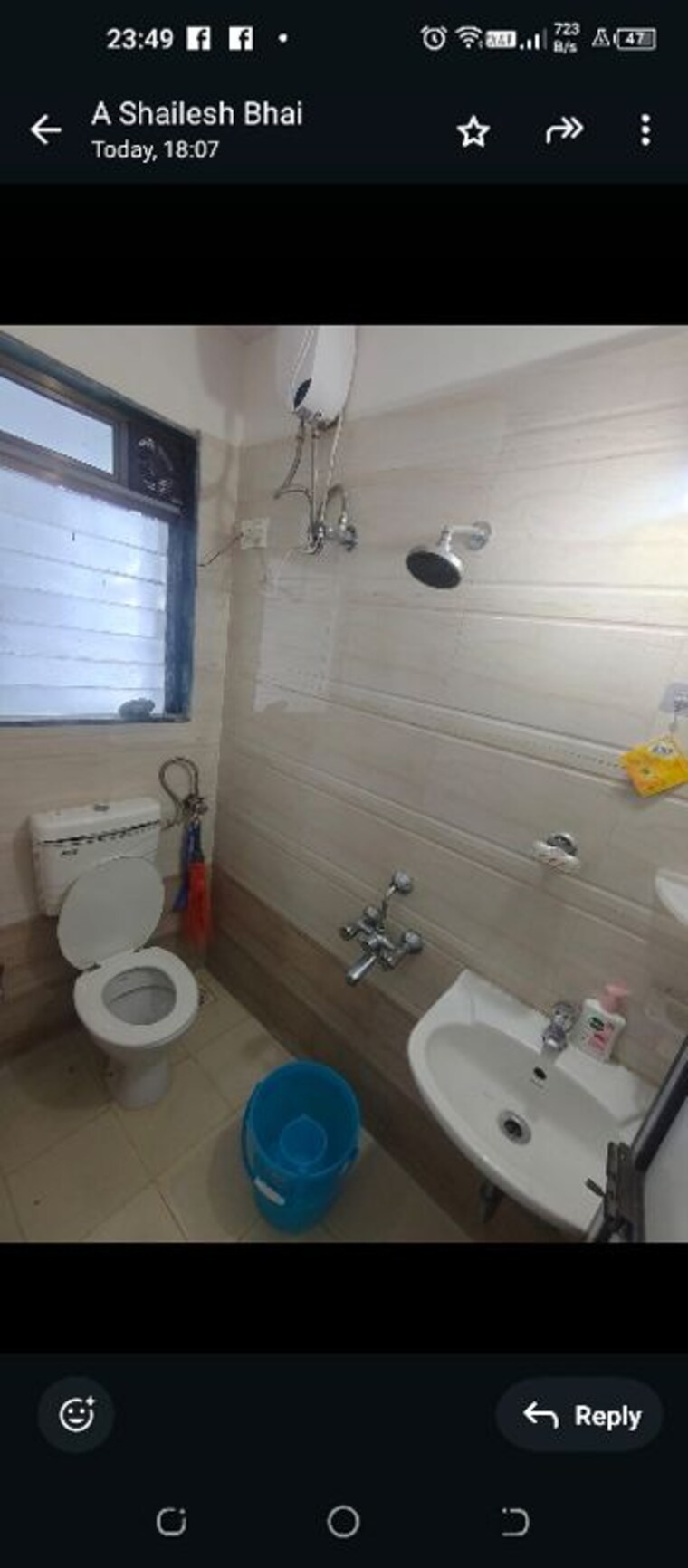 Bathroom, dadar west Pg For Girls In Dadar West 9839553