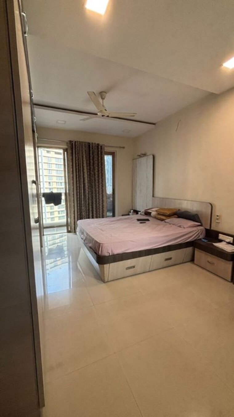 Bedroom, kalpataru-sparkle 3 Bedroom 1150 Sq.Ft. Apartment In Bandra East Mumbai 9839537