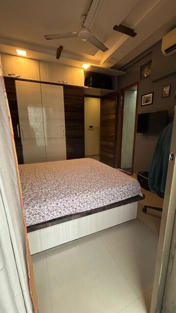 Bedroom in 3 BHK Apartment at Kalpataru Sparkle, Bandra East – for Rent