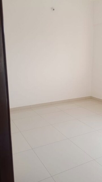 Room in 2 BHK Apartment at Utsav 51 Balewadi Residences, Balewadi – for Rent