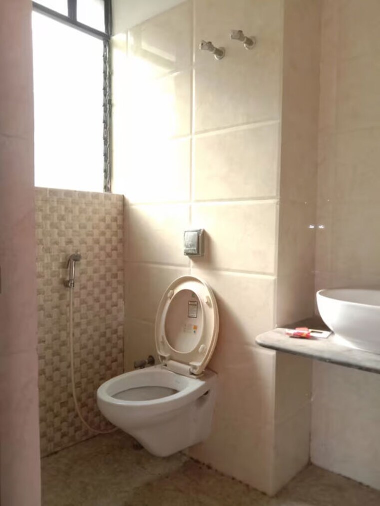 Bathroom, modello-highs 2 Bedroom 1118 Sq.Ft. Apartment In Garia Kolkata 9839543