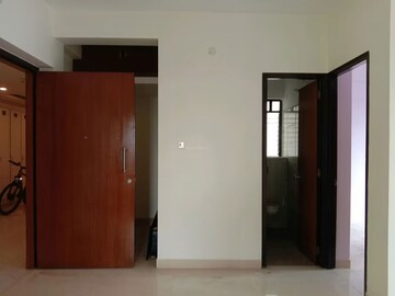 Room in 2 BHK Apartment at Modello Highs, Garia – for Sale