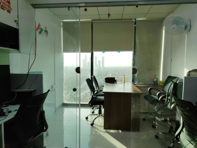 Team Area, sector 63 Commercial Warehouse 250 Sq.Mt. In Sector 63 Noida 9839605