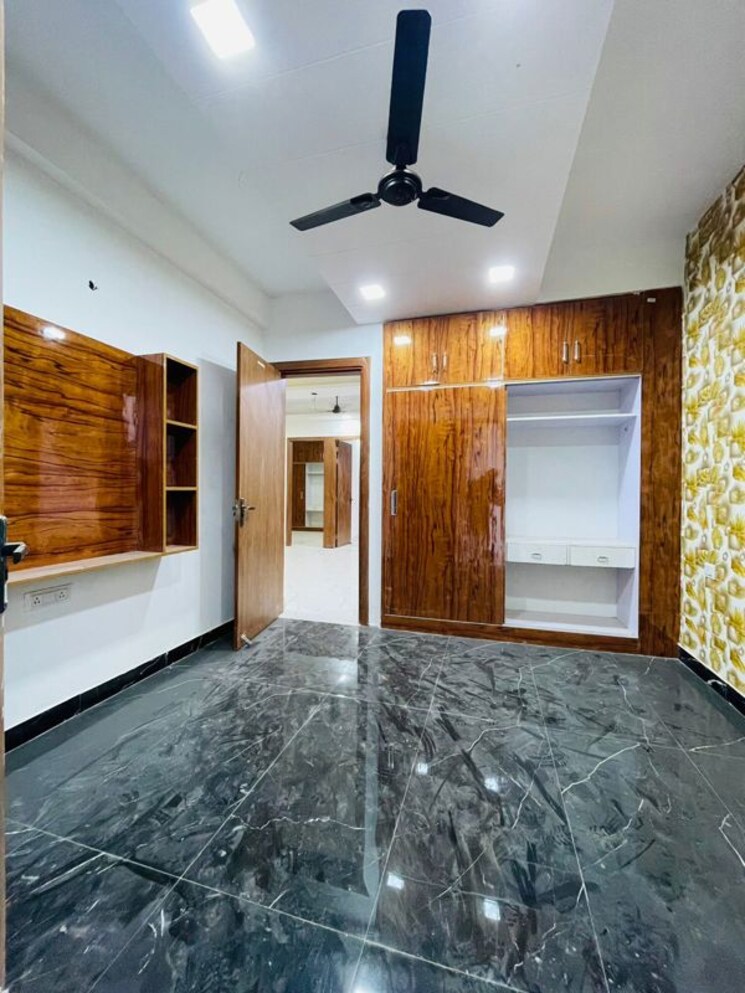 Room, lucky-the-palm-valley 3 Bedroom 1450 Sq.Ft. Builder Floor In Sector 1 Greater Noida Greater Noida 9839624