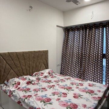 Bedroom in 2 BHK Apartment at Dev Ashish CHS Santacruz, Linking Road – for Rent