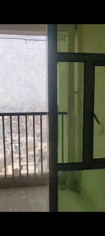 Room in 2 BHK Apartment at Gaur City 2 - 16th Avenue, Sector 16c Greater Noida – for Rent