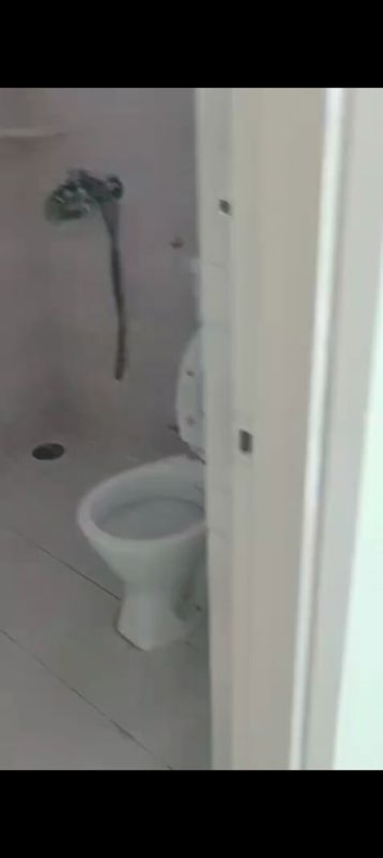 Bathroom, gaur-city-2-16th-avenue 2 Bedroom 910 Sq.Ft. Apartment In Sector 16c Greater Noida Greater Noida 9839636