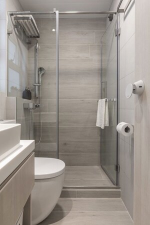 Bathroom in 2.5 BHK Apartment at LnT Crescent Bay T3, Parel – for Rent