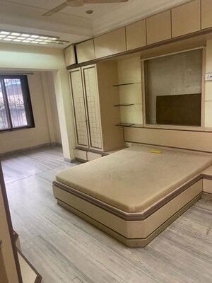 Bedroom in 3 BHK Apartment at Sai Chhaya CHS Khar West, Khar West – for Rent