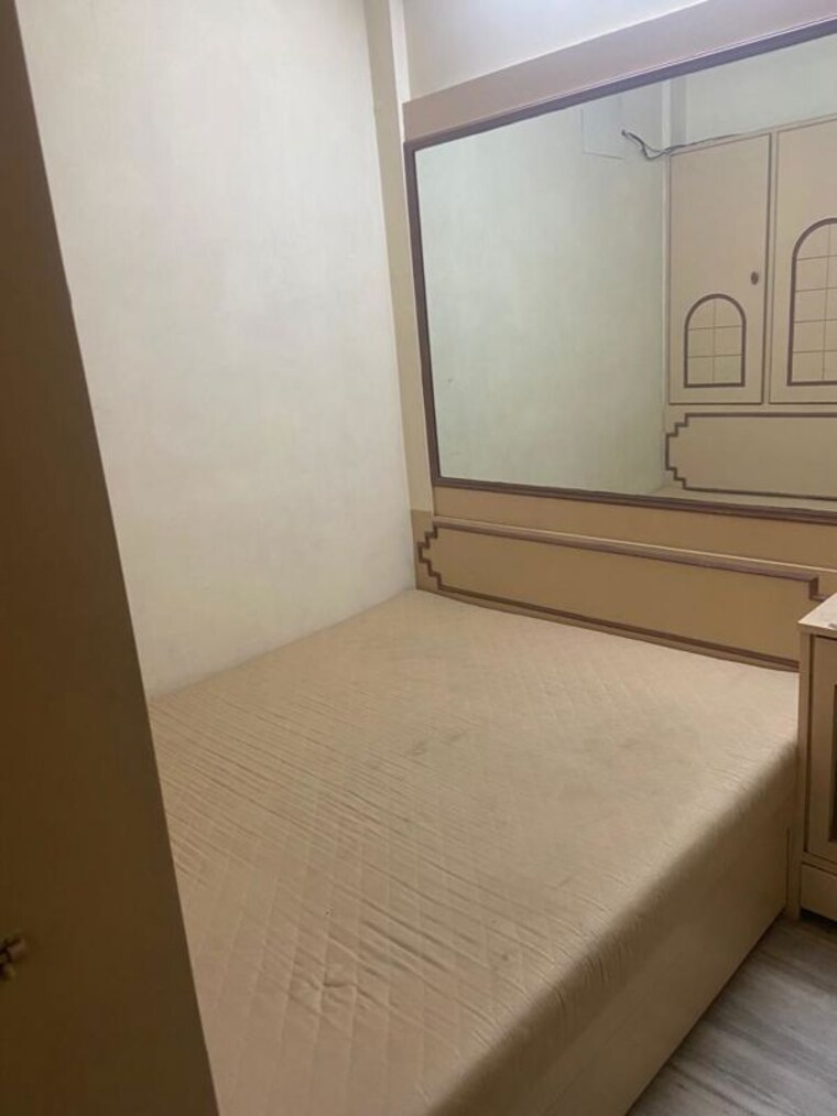 Room, sai-chhaya-chs-khar-west 3 Bedroom 1170 Sq.Ft. Apartment In Khar West Mumbai 9839585