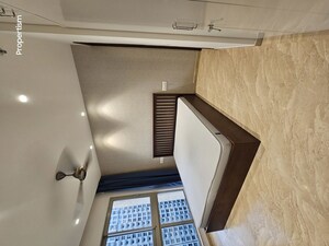 Furnished Amenities in 2 BHK Apartment at Hiranandani Castle Rock, Powai – for Rent