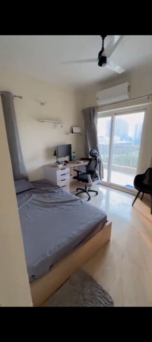 Team Area in 2 BHK Apartment at Gaur City 7th Avenue, Sector 4 Greater Noida – for Rent