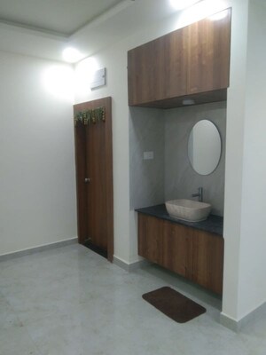  3 BHK Apartment at New Manish Nagar – for Rent