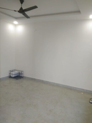 Room in 3 BHK Apartment at New Manish Nagar – for Rent