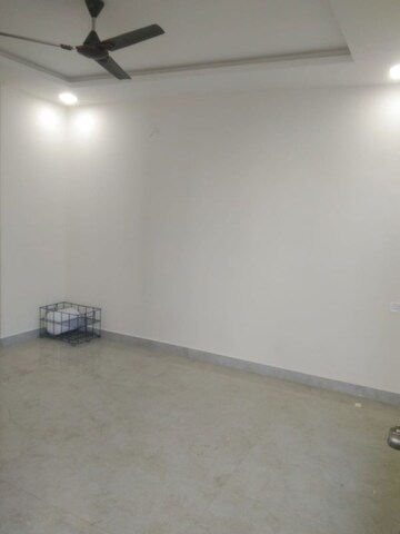 Room in 3 BHK Apartment at New Manish Nagar – for Rent