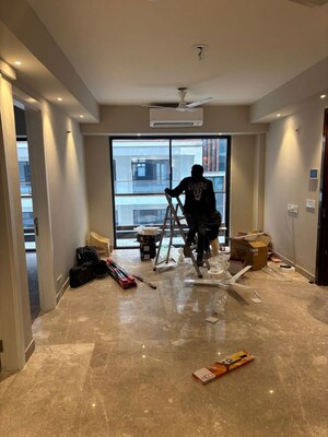 Parking in 3 BHK Apartment at Signature Global City 63A, Sector 63a – for Rent