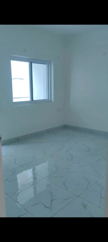 Room in 3 BHK Apartment at Nandi Fernville, Infantry Road – for Sale