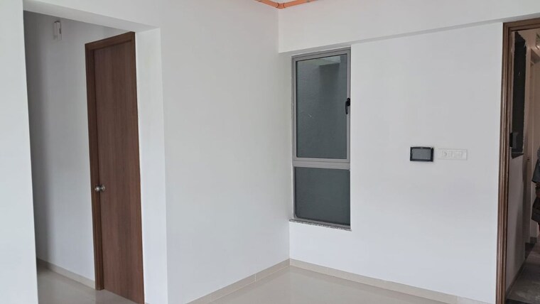 Room, kalpataru-immensa 2 Bedroom 599 Sq.Ft. Apartment In Kolshet Road Thane 9840057