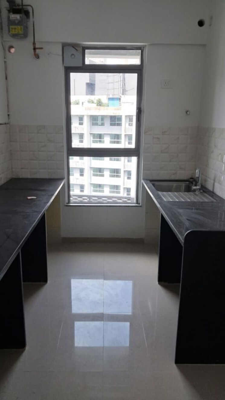 Kitchen, kalpataru-immensa 2 Bedroom 599 Sq.Ft. Apartment In Kolshet Road Thane 9840057