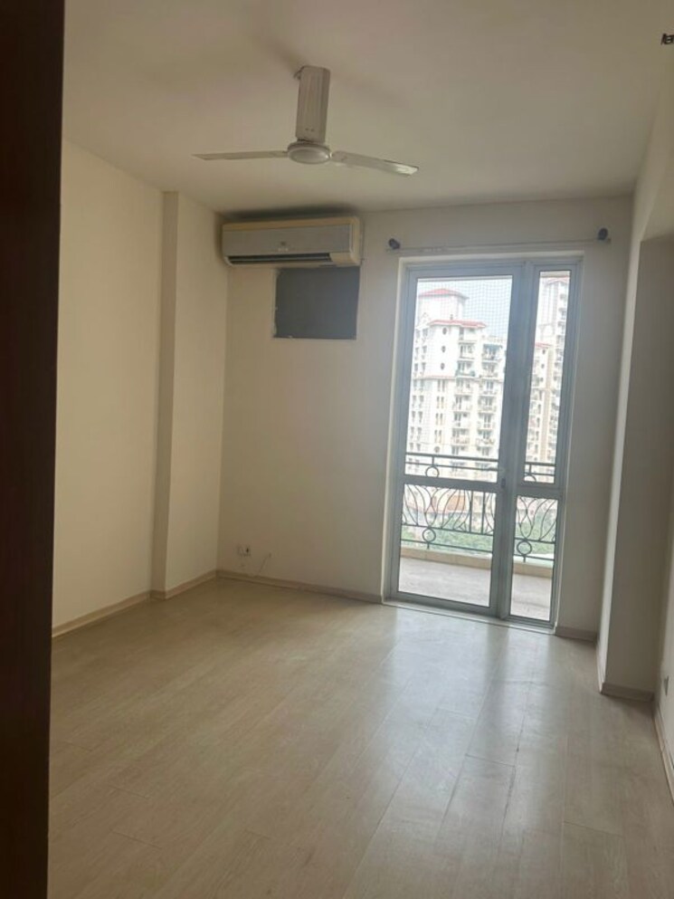 Room, dlf-westend-heights 4 Bedroom 2700 Sq.Ft. Apartment In Sector 53 Gurgaon 9840081