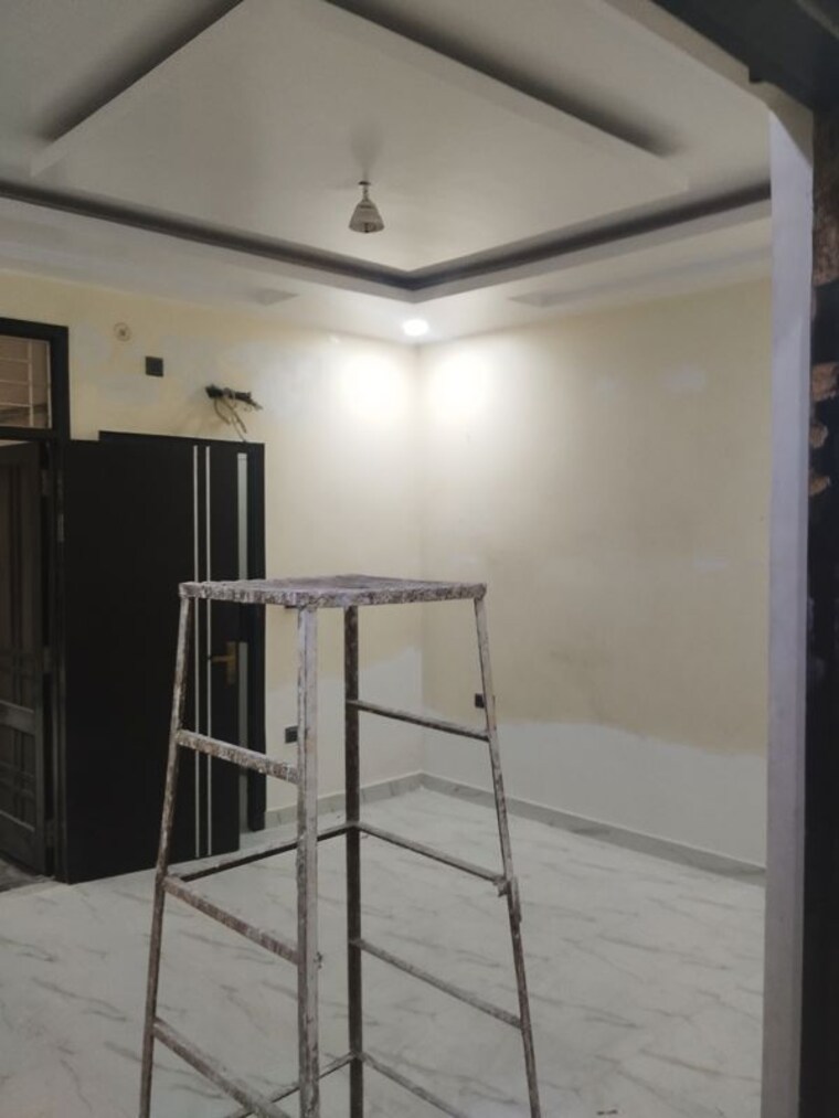 Room, viraj khand 6+ Bedroom 3050 Sq.Ft. Independent House In Viraj Khand Lucknow 9840097