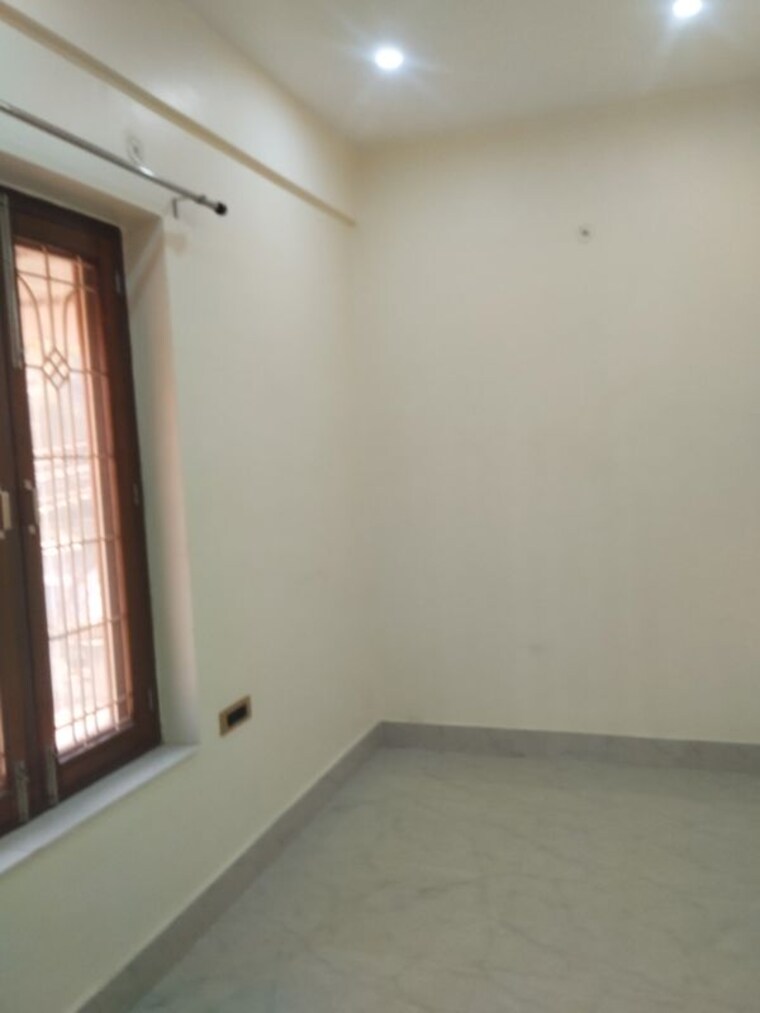Room, viraj khand 3 Bedroom 2152 Sq.Ft. Independent House In Viraj Khand Lucknow 9840100