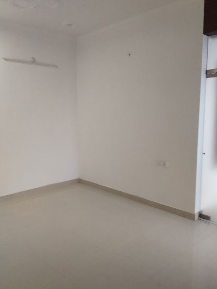 Room, vineet khand 2 Bedroom 1250 Sq.Ft. Independent House In Vineet Khand Lucknow 9840103