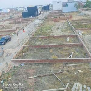  Plot – Garden View at Modipuram - for Sale