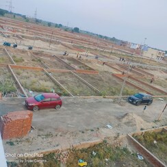 Plot For Sale in Modipuram
