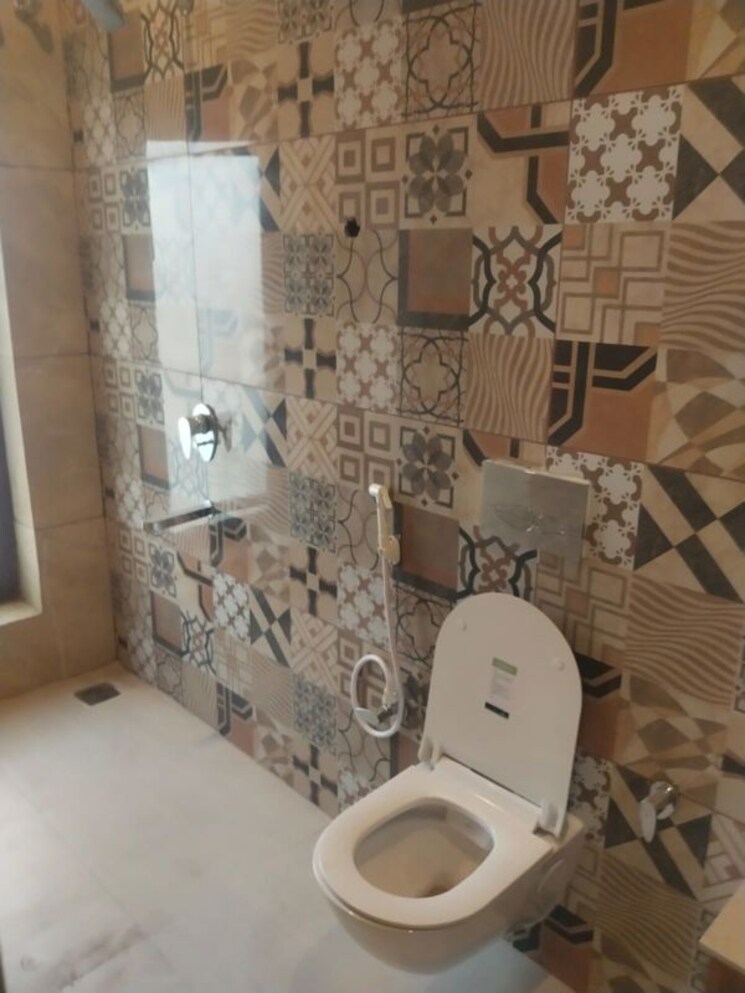 Bathroom, sector 56 2 Bedroom 2550 Sq.Ft. Independent House In Sector 56 Noida 9840109