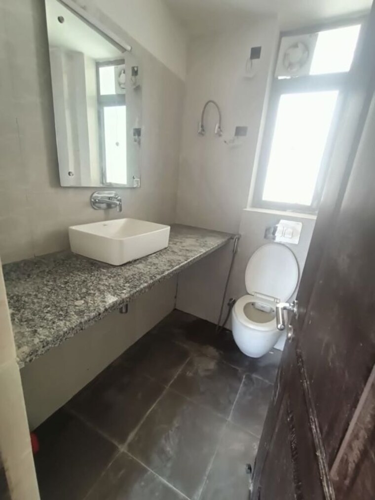 Master Bedroom, unitech-the-residences-sector-33 2 Bedroom 1150 Sq.Ft. Apartment In Sector 33 Gurgaon 9840122