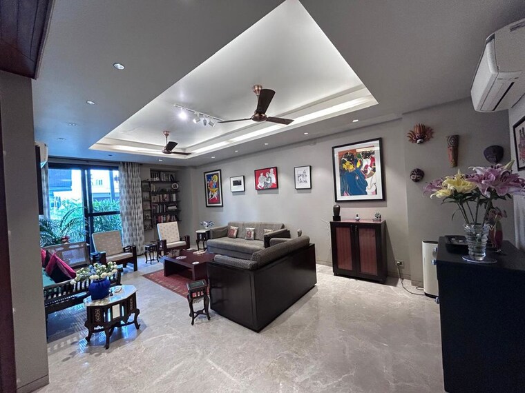  Parking, greater kailash i 4 Bedroom 2700 Sq.Ft. Apartment In Greater Kailash I Delhi 9840130