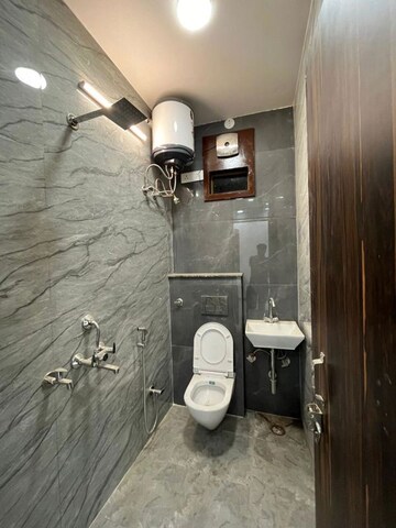 Bathroom in 3 BHK Builder Floor at Govindpuram Residency, Govindpuram – for Sale