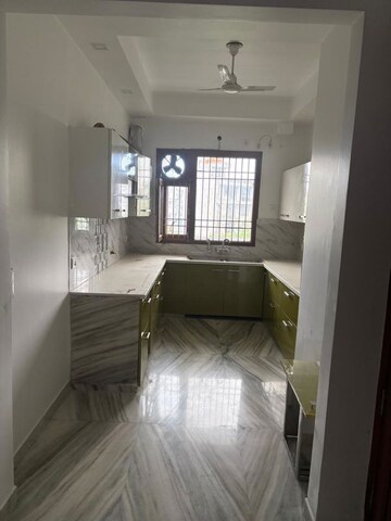 Master Bedroom in 3 BHK Builder Floor at Empire Floors, Sector 57 – for Rent