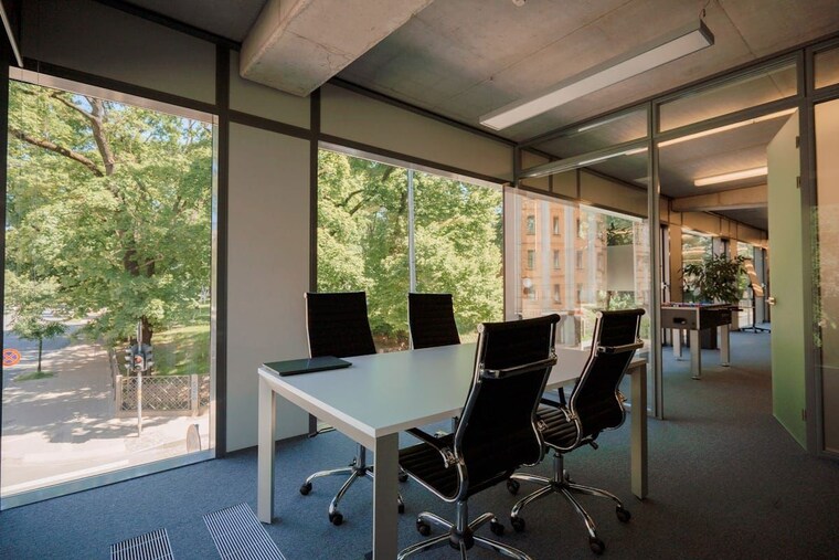 Team Area, sector 17 Commercial Office Space 4500 Sq.Ft. In Sector 17 Chandigarh 9840145