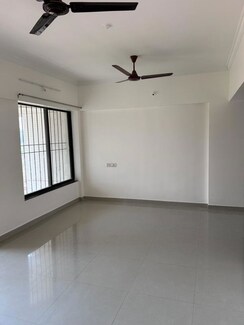 2 BHK Apartment For Sale in Shri Senapati Bapat CHS