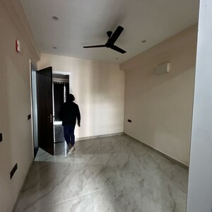 Room in 2 BHK Builder Floor at Sector 45 – for Rent