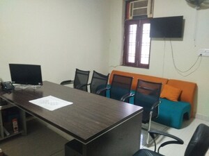  Office Space For Rent in Vibhuti Khand