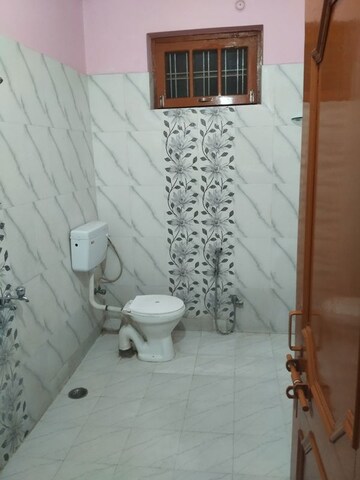 Bathroom in 2 BHK Independent House at Gomti Nagar – for Rent