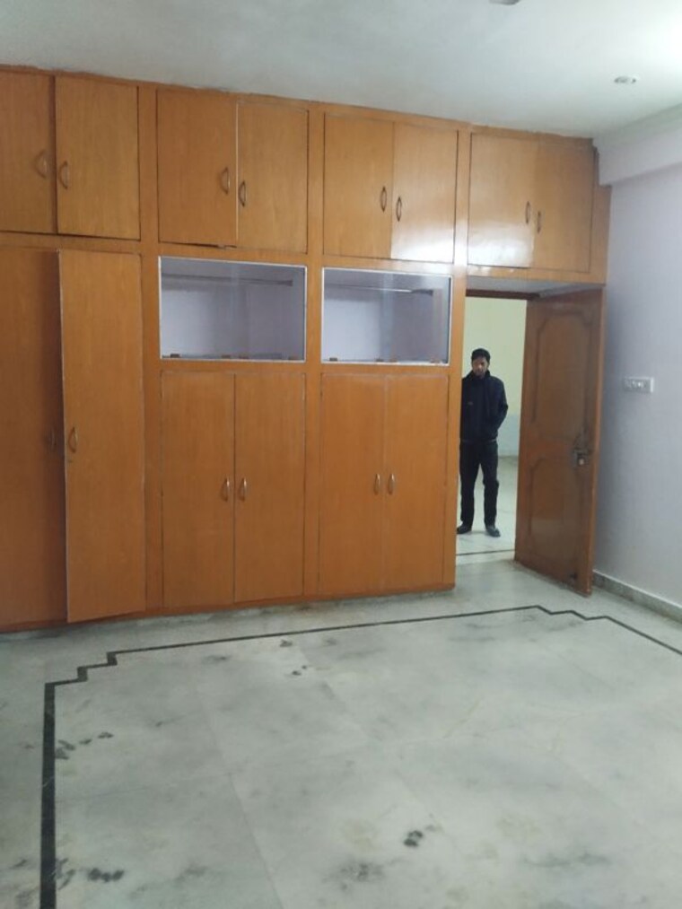 Room, gomti nagar 2 Bedroom 1250 Sq.Ft. Independent House In Gomti Nagar Lucknow 9840158