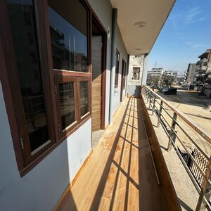 Balcony in 3 BHK Builder Floor at Sector 52 – for Rent