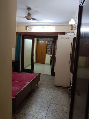 Bedroom in 1 RK Apartment at Lajpat Nagar 4 – for Rent