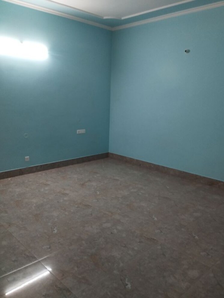 Room, gomti nagar 4 Bedroom 3250 Sq.Ft. Independent House In Gomti Nagar Lucknow 9840173