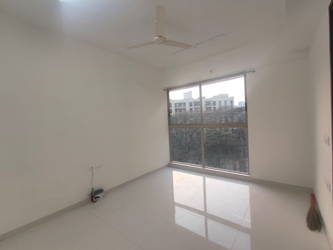 1 BHK Apartment For Rent in Lodha Crown Kolshet