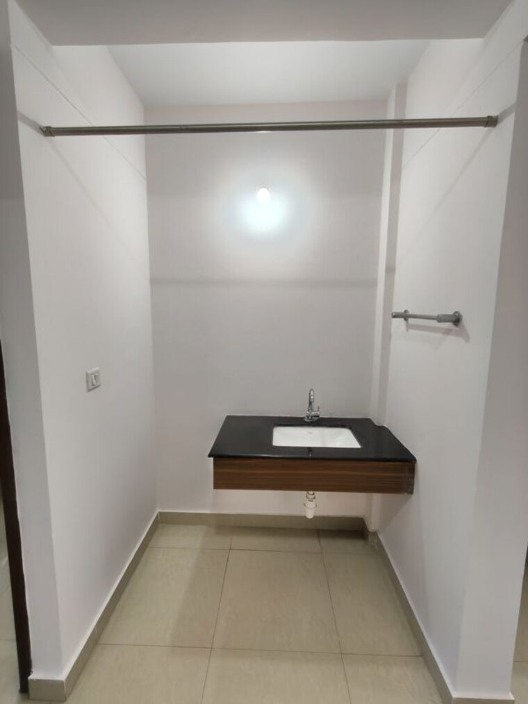 undefined, indiranagar 3 Bedroom 2000 Sq.Ft. Apartment In Indiranagar Bangalore 9840189